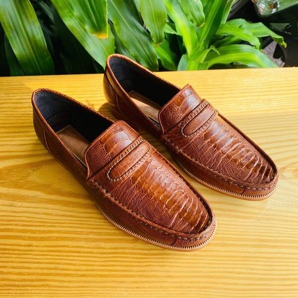Giày lười da chân đà điểu cao cấp màu nâu đỏ sáng GCD1 sang trọng.
