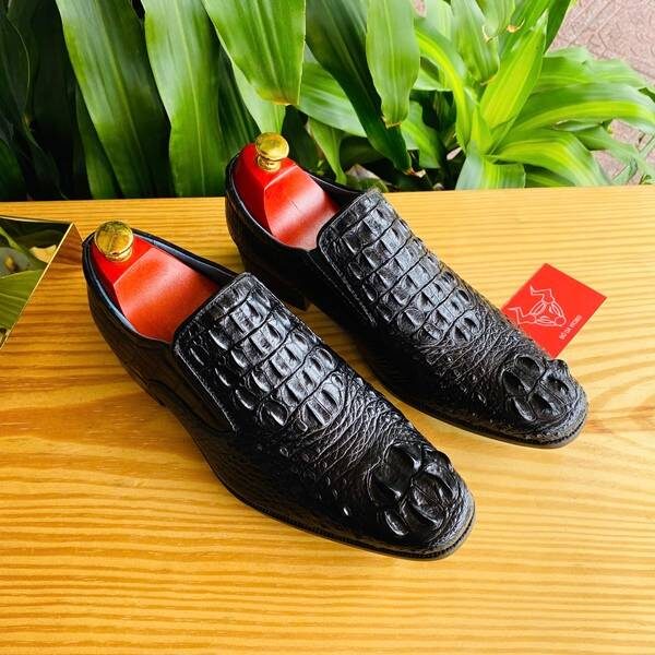 GBA4 – Giày Da Cá Sấu Gù Lưng Cao Cấp Cho Quý Ông Sang Trọng Giày da cá sấu GBA4 lười đen cao cấp sang trọng đẳng cấp thời trang.