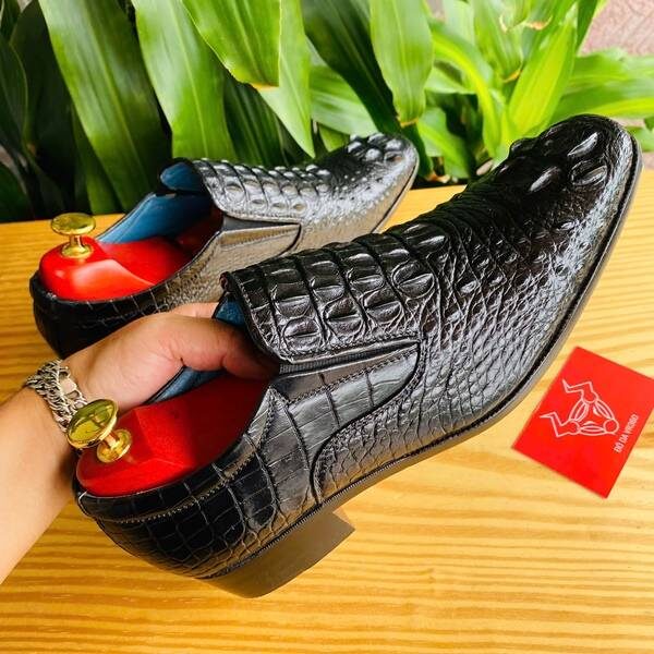 Giày Tây Lười GBA4 | Da Cá Sấu Thật, Sang Trọng, Đẳng Cấp Giày da cá sấu gù lưng GBA4 đen thời trang sang trọng cao cấp.