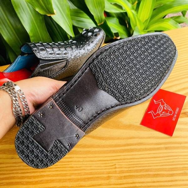 GBA4 – Giày Tây Lười Da Cá Sấu Thật Cao Cấp, Tinh Tế, Sang Trọng Giày lười da cá sấu GBA4 màu đen sang trọng đẳng cấp thời trang.