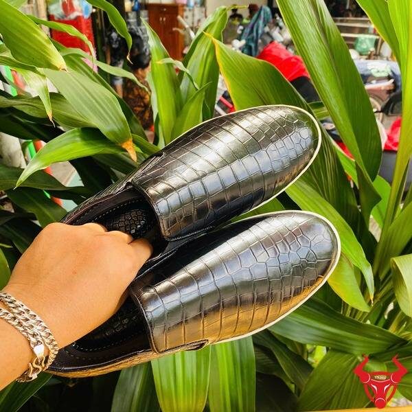 Giày thể thao thủ công da cá sấu GCS25 cao cấp cho nam.