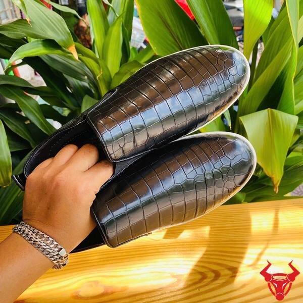 Giày thể thao nam da cá sấu GCS25 màu đen cao cấp.