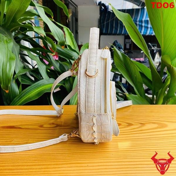 Balo mini da cá sấu TDO6 nhỏ gọn năng động.