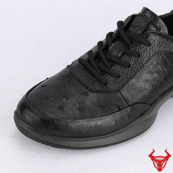 Sneaker da bụng đà điểu GCS32 khác biệt.