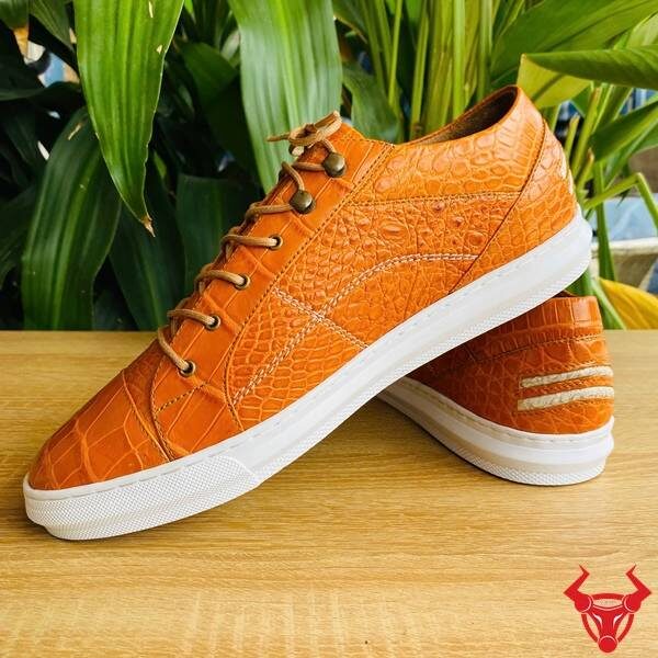 Giày thể thao da bụng cá sấu vân tự nhiên