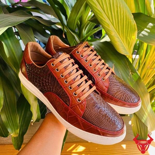 Sneaker da cá sấu GCS30 phối nâu đất – nâu đỏ.