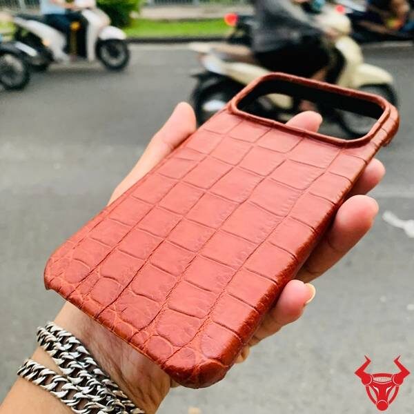 Ốp ELAA8 da cá sấu cho iPhone 17 Pro Max