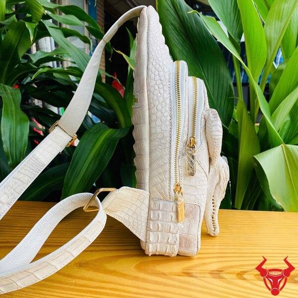 Túi đeo trước ngực da cá sấu TFA10 cao cấp.