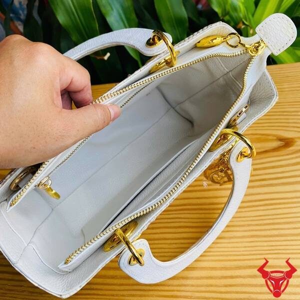 Túi xách nữ da cá sấu bền bỉ