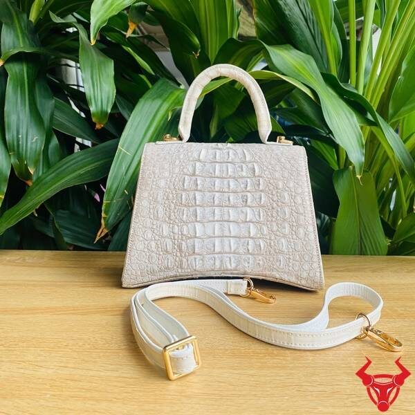 Túi xách đeo chéo nữ da cá sấu bạch tạng TXBA4 cao cấp.