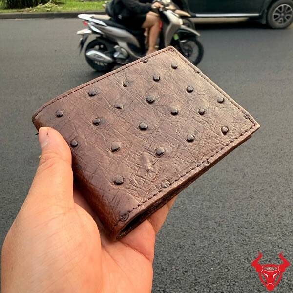 Ví Ngang Da Bụng Đà Điểu – Đẳng Cấp Doanh Nhân Ví ngang da bụng đà điểu 2 mặt màu nâu cao cấp.