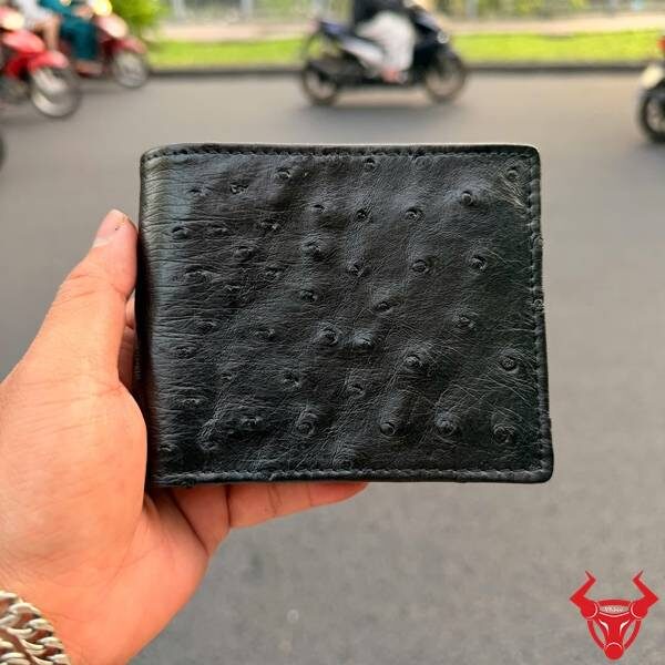 Ví nam form ngang da bụng đà điểu màu đen.