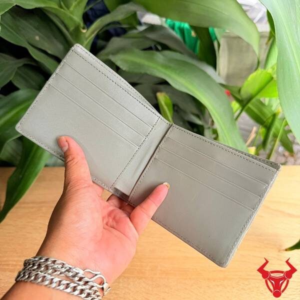 Ví nam da cá sấu Thái Lan màu xám.