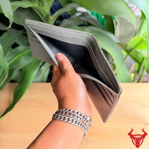 Ví ngang da cá sấu Thái Lan cao cấp màu xám.