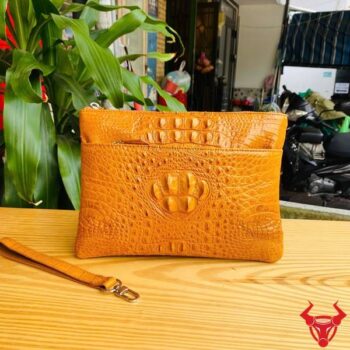 Clutch Cầm Tay Nhiều Ngăn Da Cá Sấu Gù Màu Vàng Cam CBDA4