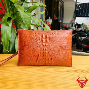 Clutch Cầm Tay Da Cá Sấu Gù CBCA4 Màu Nâu Đỏ