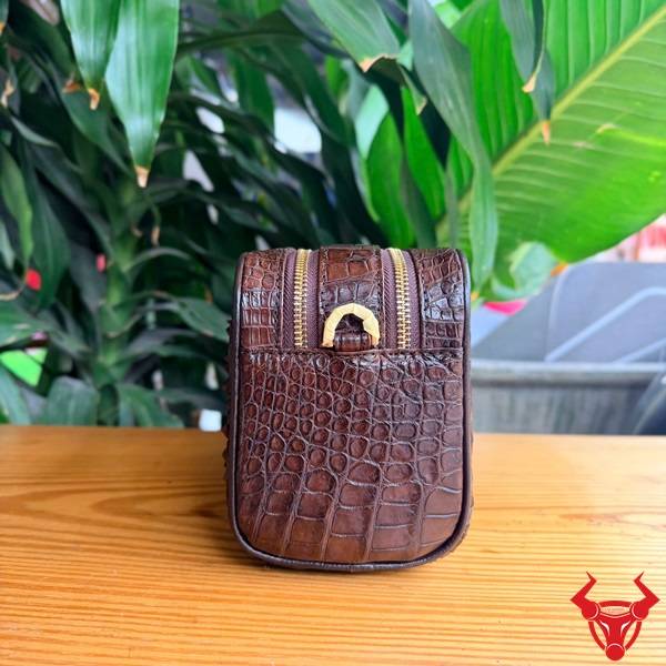Túi Clutch Hộp Da Cá Sấu Gù Lưng Màu Nâu Đất Thời Trang Clutch da gù lưng cá sấu CGA4 màu nâu đất nhiều không gian lưu trữ.