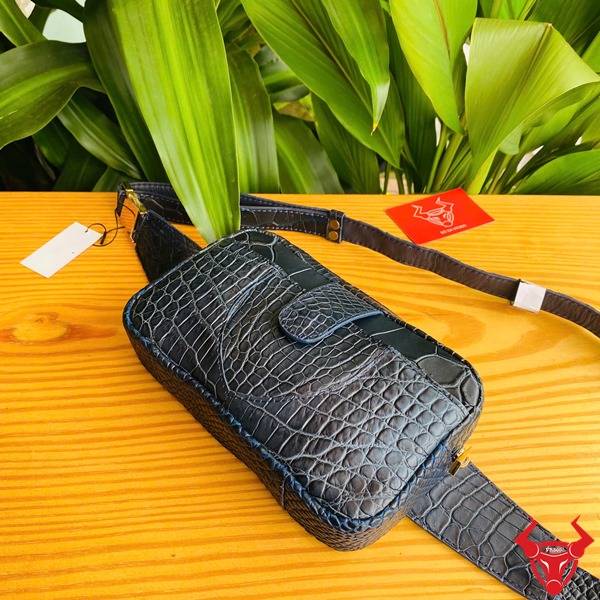 Túi đeo bụng da cá sấu TTL06 màu xanh Navy nhiều ngăn.