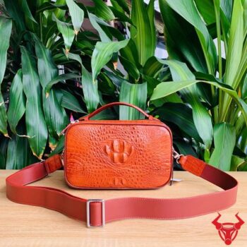 Túi Clutch Golf Xách Tay Da Gù Cá Sấu CJA4 Màu Nâu Đỏ