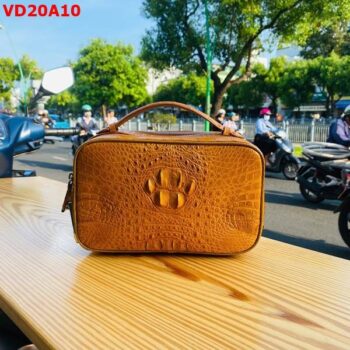 Túi Clutch Golf Xách Tay Da Gù Cá Sấu CJA4 Màu Vàng Bò