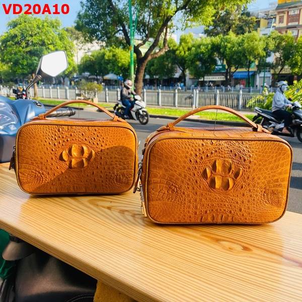 Túi Clutch Golf xách tay da gù cá sấu CJA4 màu vàng bò cao cấp thiết kế sang trọng.